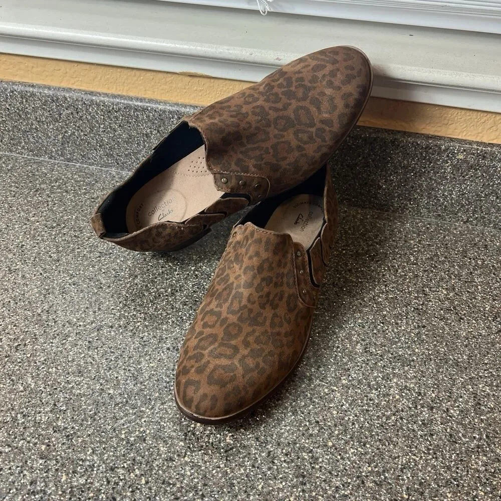 Clarks Collection Womens 11 M Leopard Suede Comfort Casual Slip On Low Heel Shoe